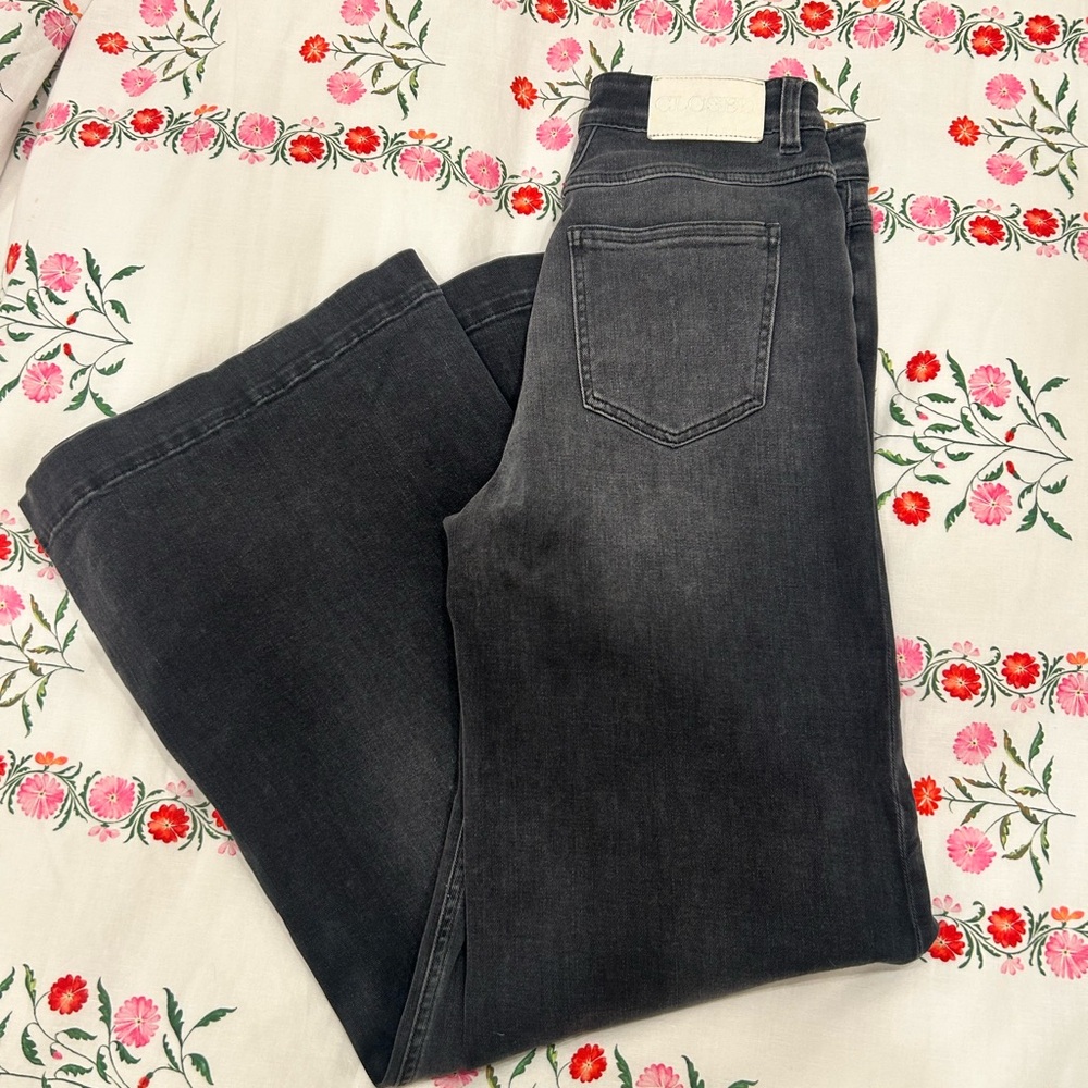 CLOSED High-Rise Black Wash Straight Jeans